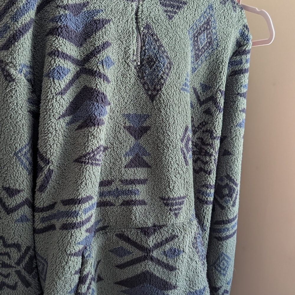 Geometric Patterned Fleece Pullover